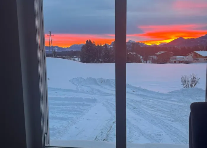 Moderne Nahe Salzburg & 유겐도르프